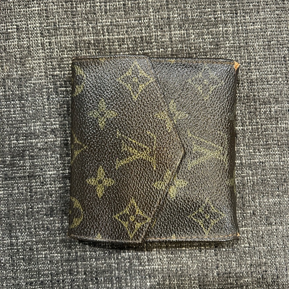 LV Wallet
